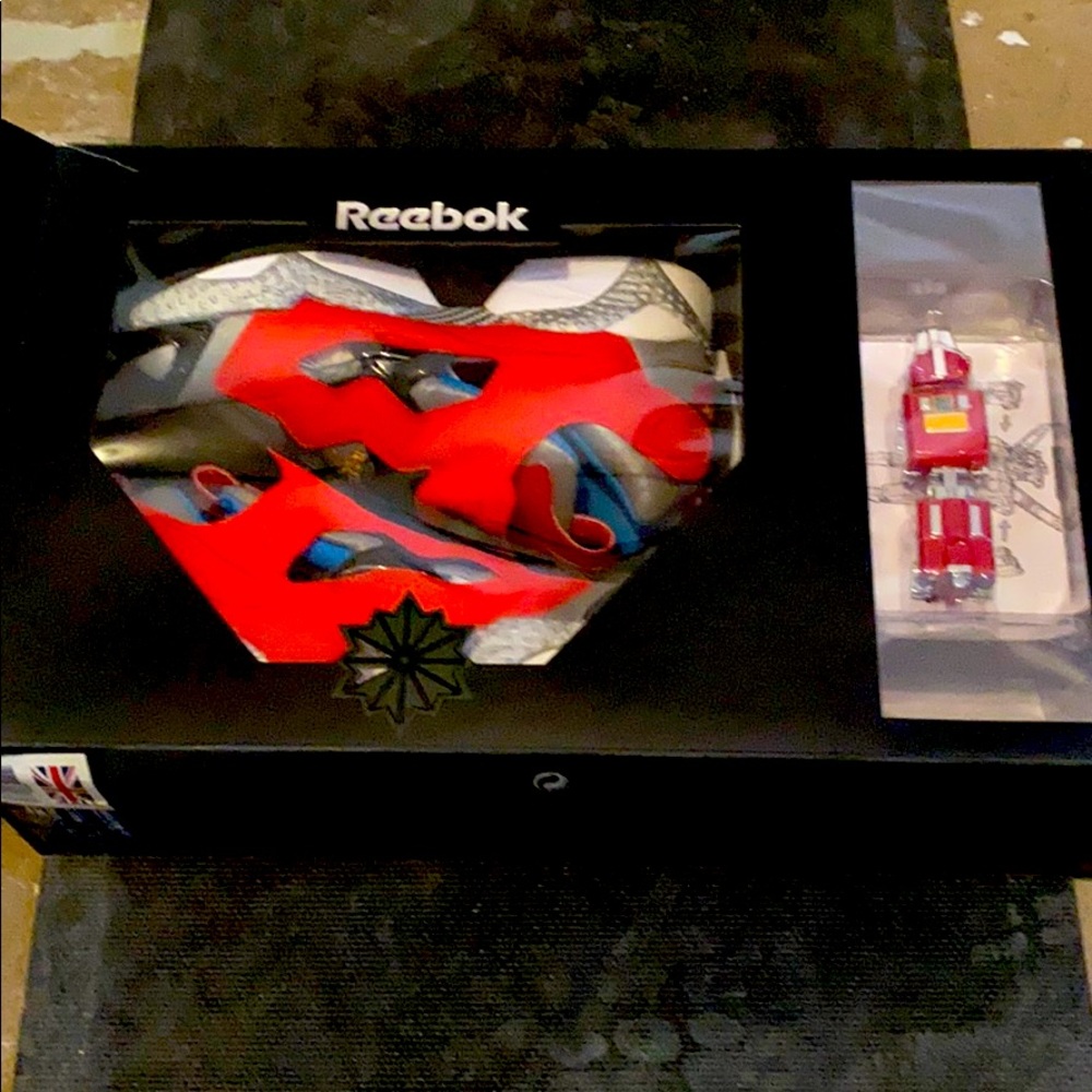 Reebok Voltron Pump Fury